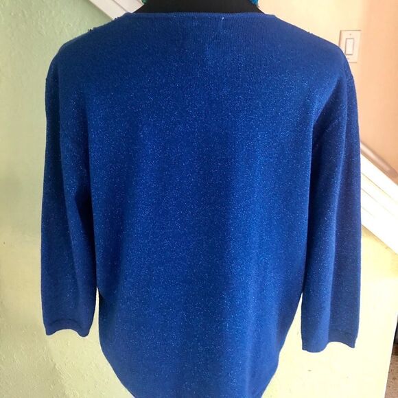 Beautiful sweater by Dressbarn in size 14/16 - Picture 2 of 3